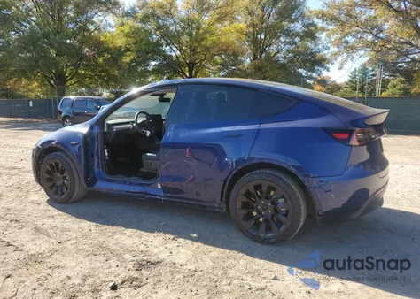 2022 Tesla Model Y z USA, uszkodzony, nr VIN 7SAYGDEE8NF514801